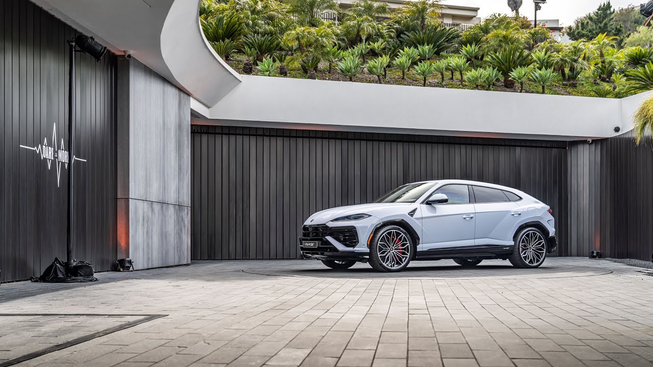 THE NEW URUS SE | LAMBORGHINI BEVERLY HILLS UNVEILS A HYBRID SUPER SUV