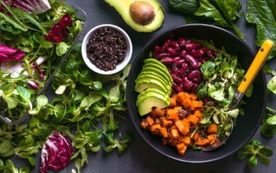 THINKING OF GOING VEGETARIAN? HERE ARE THE PROS AND CONS OF GOING WITH A PLANT-BASED DIET