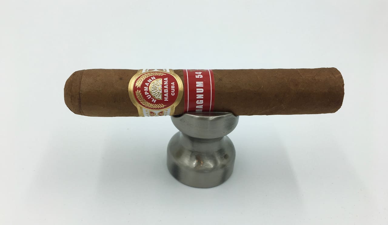 Cuban cigars Upmann Magnum