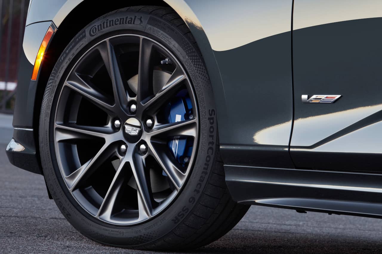 Back wheel image of the 2020 Cadillac CT4