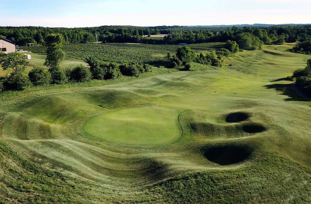 Up high image of the 6th hole at Hockley Valley Golf Club