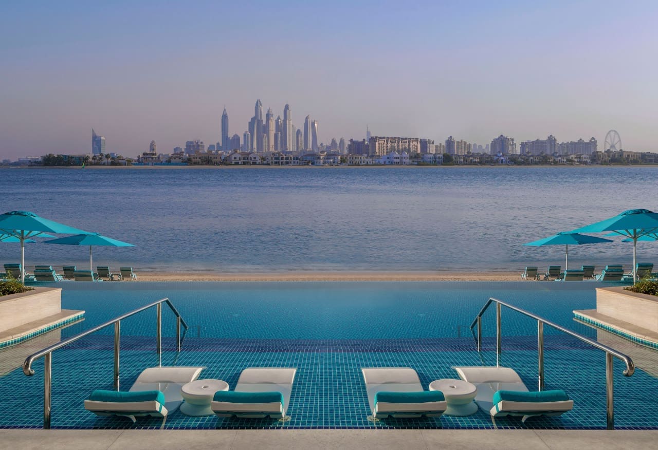 Travel Wellness Resorts Dubai Palm Dubai Swimming Pool