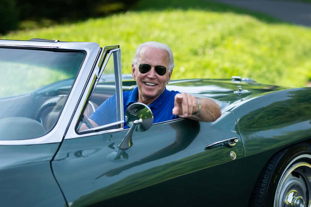 Joe-Biden-classic-Corvette.jpg