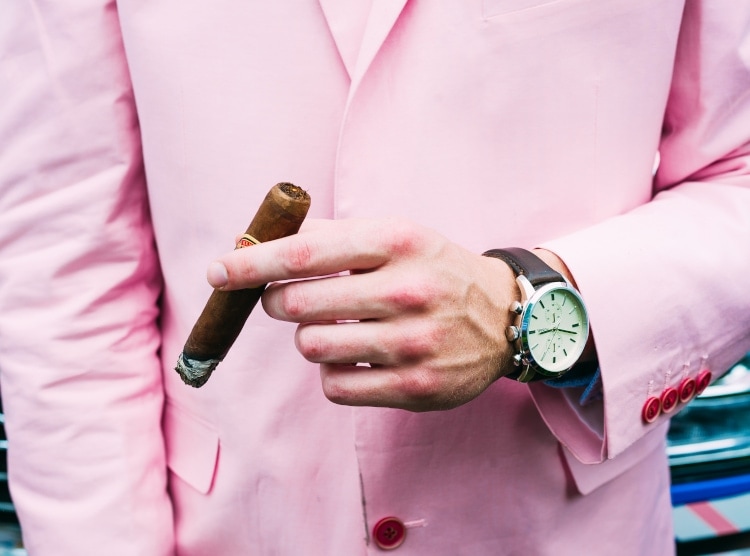 Cigar pillar content Pexels-mike-fox-4713313