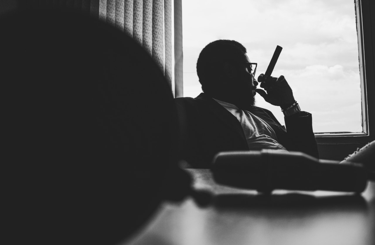 Cigar pillar content Pexels-viajero-5019921