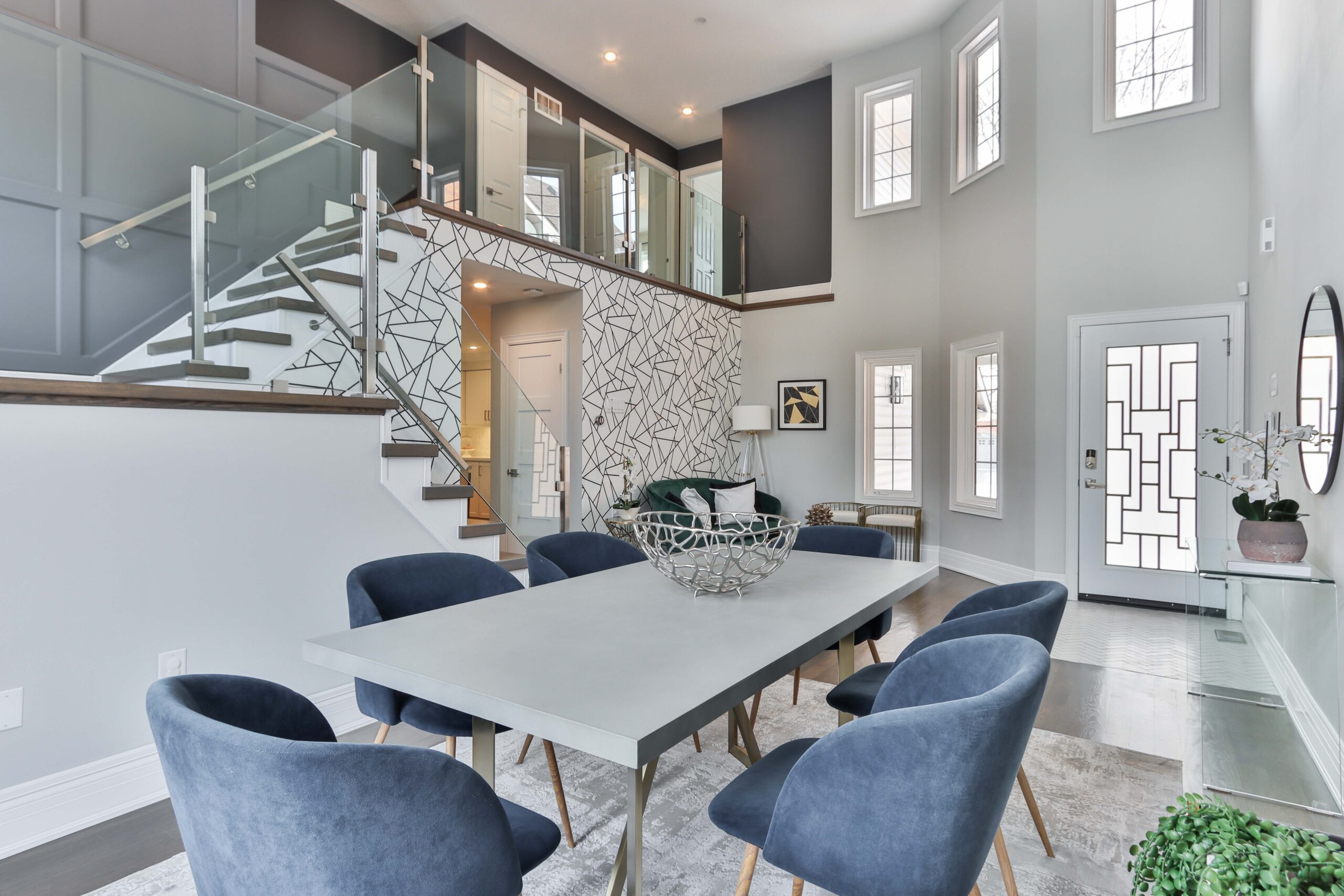 buying a luxury home 3