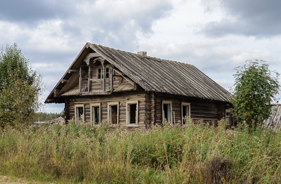 deserted cabin