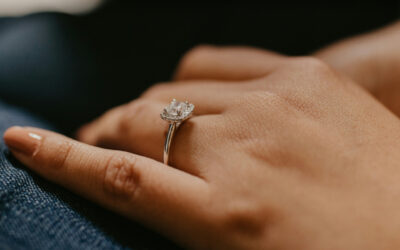 THE ART OF BALANCING TRADITION AND MODERNITY IN ENGAGEMENT RING CHOICES