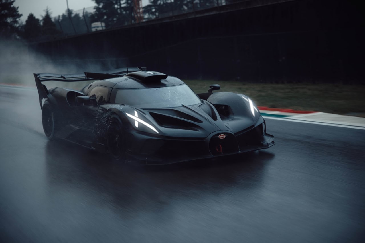 10 Bugatti_Bolide-Testing