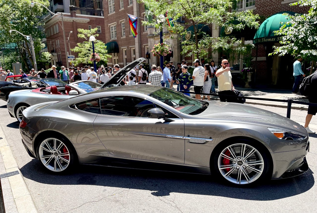 Aston Martin Vanquish