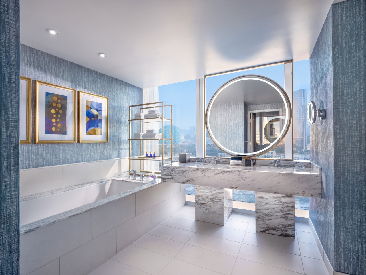 Fblv Panorama Suite Bathroom©Drex Agency