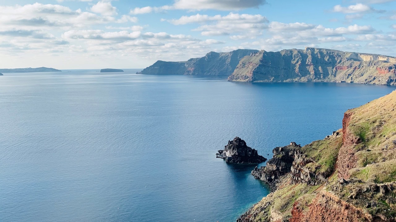 Santorini Oia_Ammoudi3_Wide