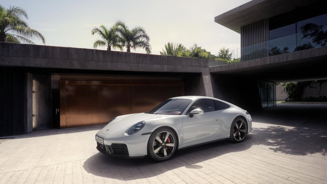 2025 Porsche 911 Carrera S 3