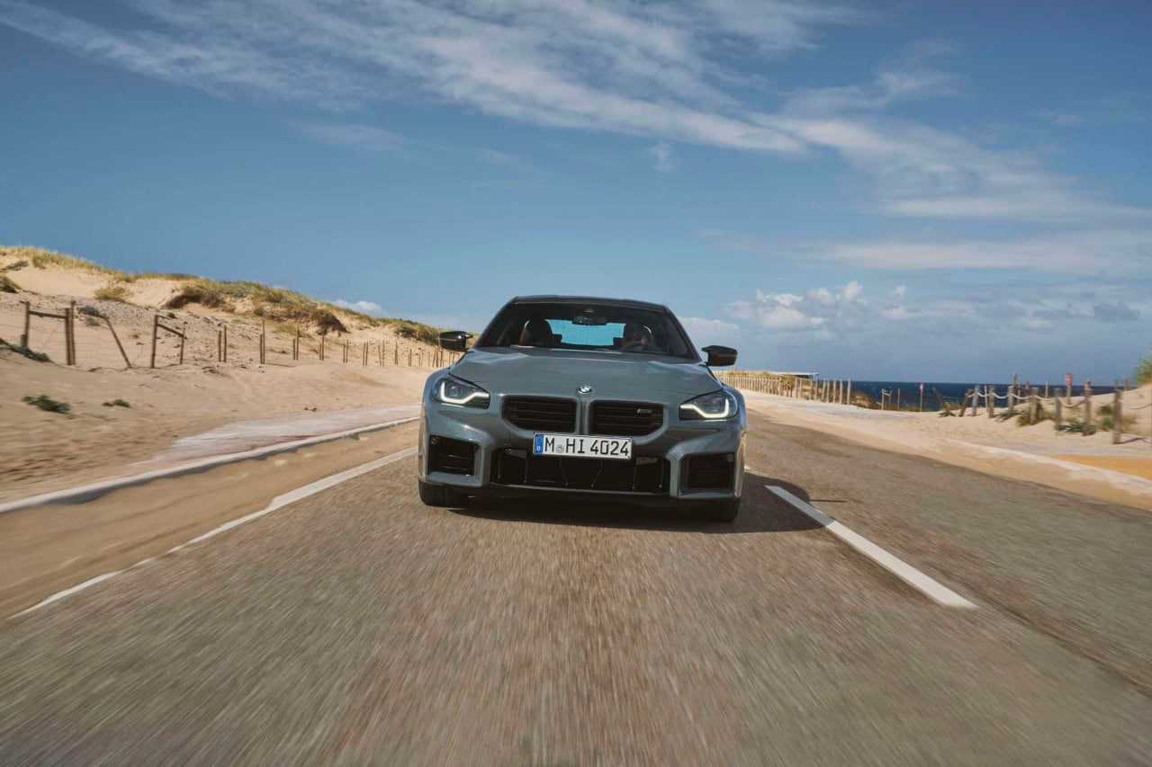 Manual Sports Cars 2025-Bmw-M2-Grigio-Telesto-57