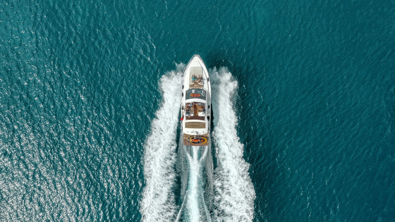 yacht 2