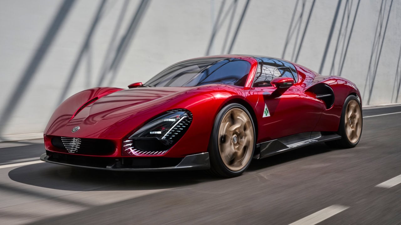 Alfa Romeo 33 Stradale Alfa Romeo 33 Stradale