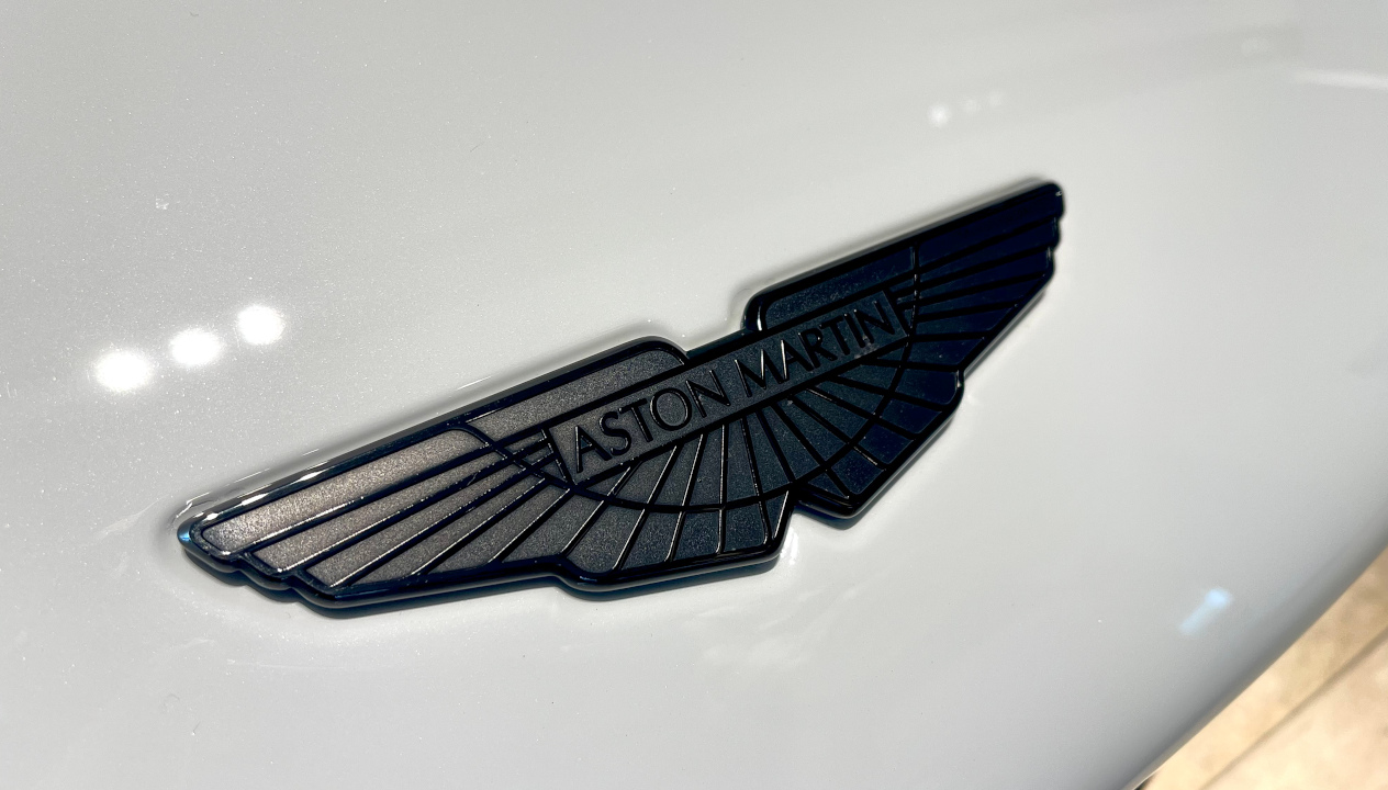 Aston Martin Valkyrie exterior name plate