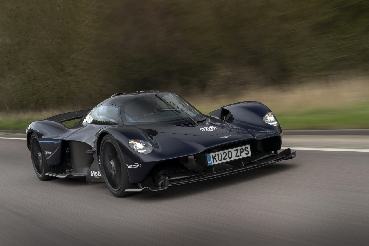 Aston_Martin_Valkyrie_7 Aston Martin Valkyrie 7