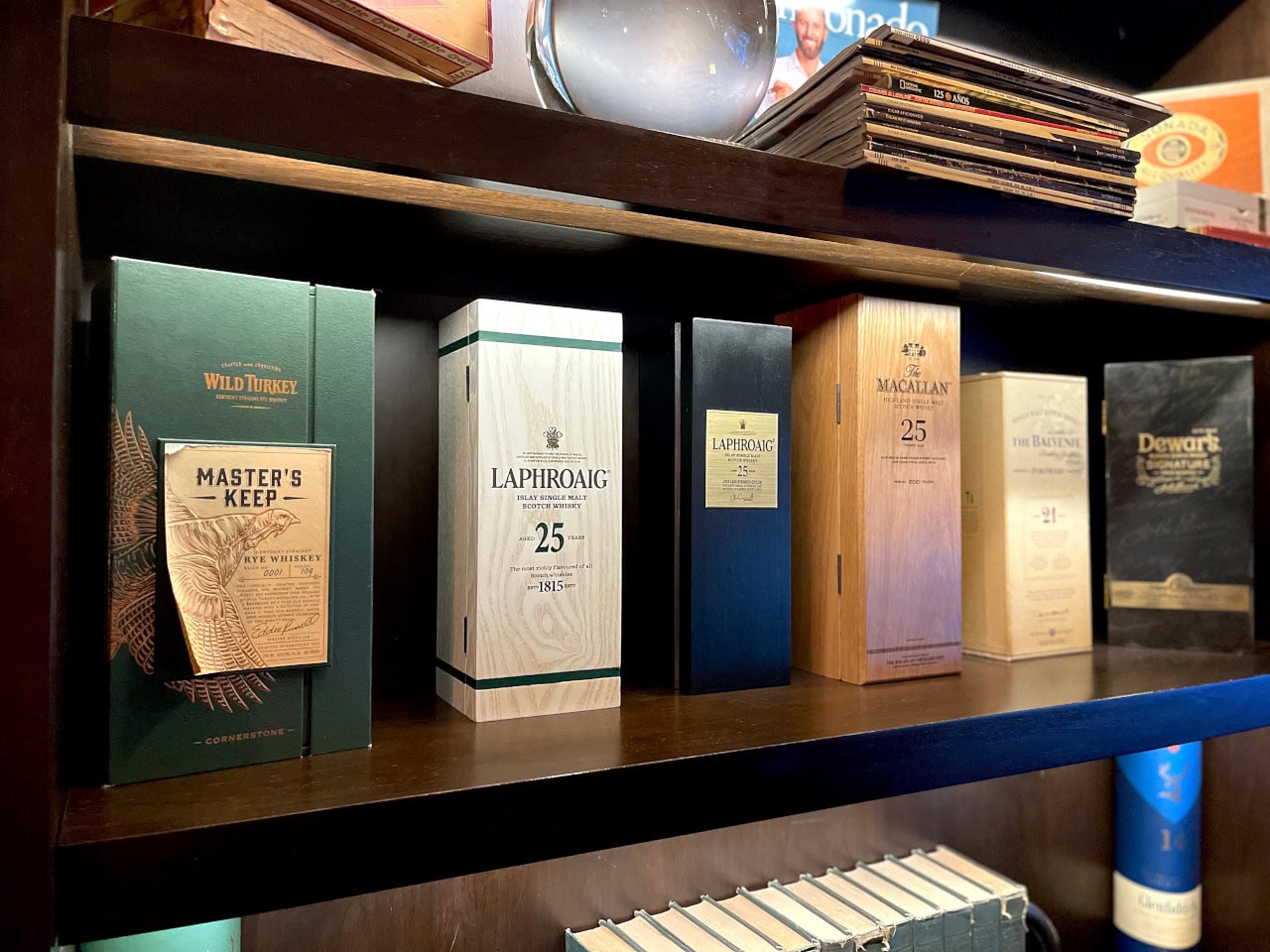 Montecristo Cigar Lounge Scotch Montecristo Cigar Lounge Scotch
