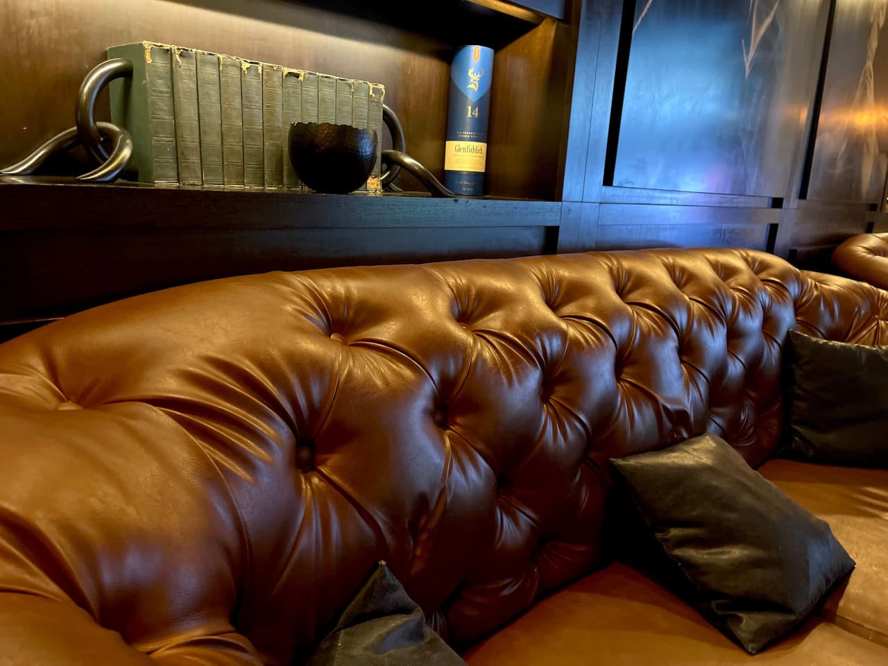 Montecristo Lounge Couch Montecristo Lounge Couch