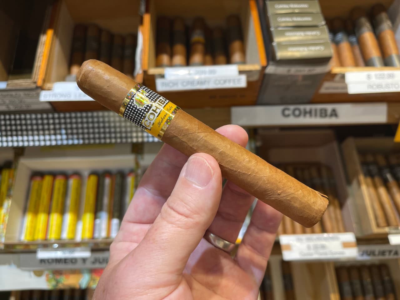 Casablanca Tobacconist 3