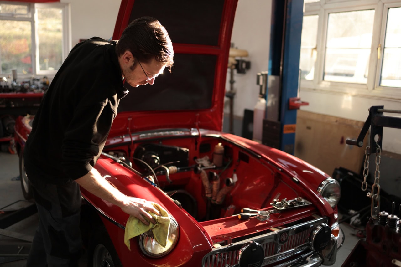 Tim Winton, Cambrian Classics, Classic Cars