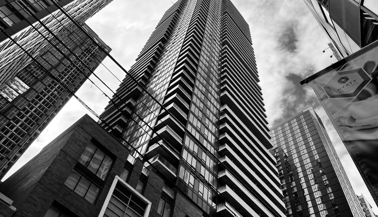 Toronto real estate investing tips Downtown Toronto real estate, condo apartments