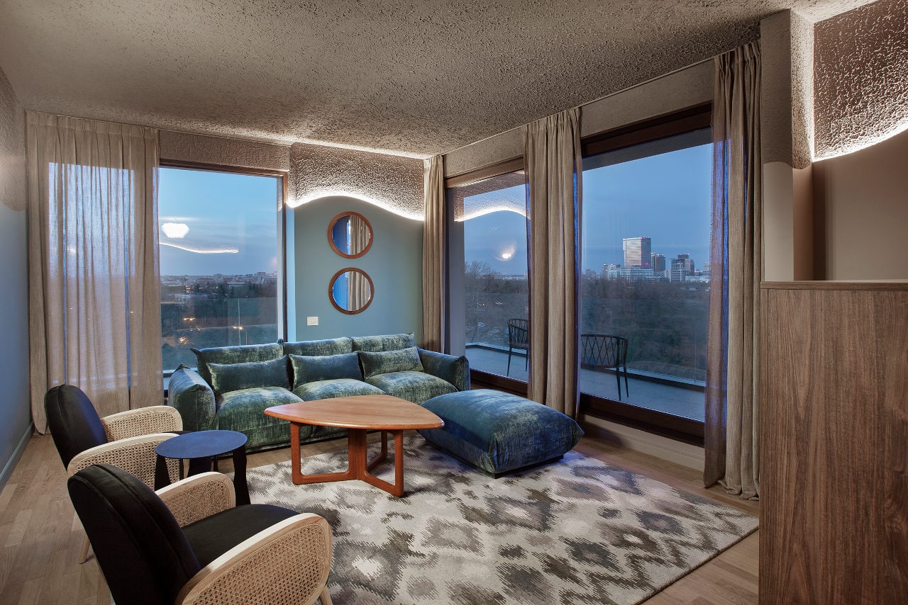 Luxury Lifestyle Awards Room 12 4