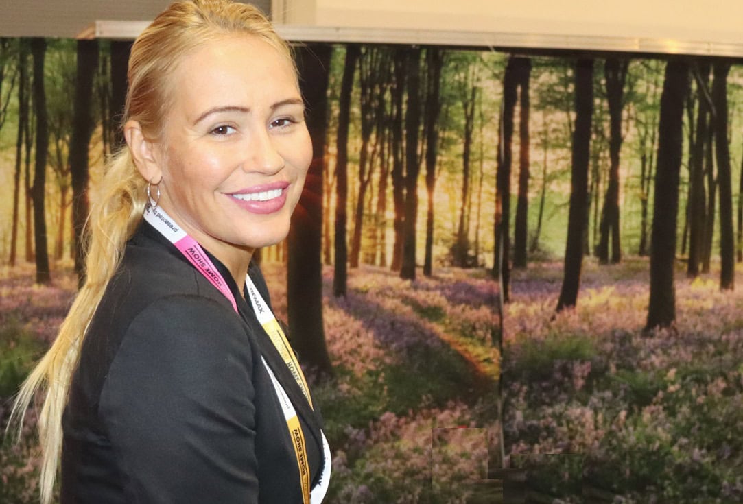 Thersa-golf4 Theresa Longo at the 2026 Toronto National Home Show