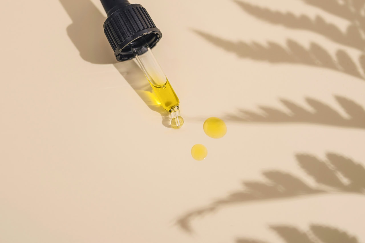 crystalweed-cannabis-QrK0mgbk2r0-unsplash cannabidiol, CBD, drops